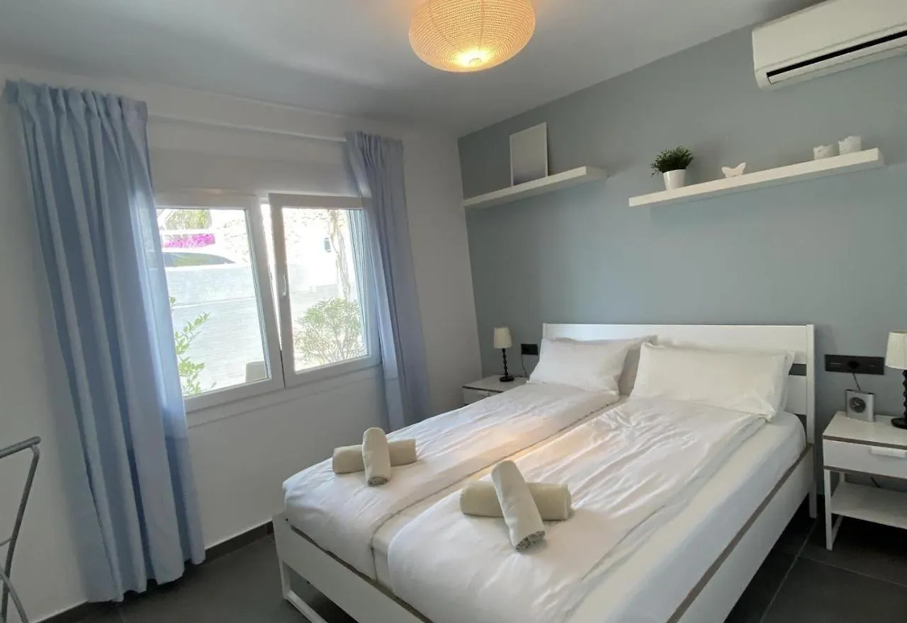Wonderful Villa Burriana Beach Nerja 0*,