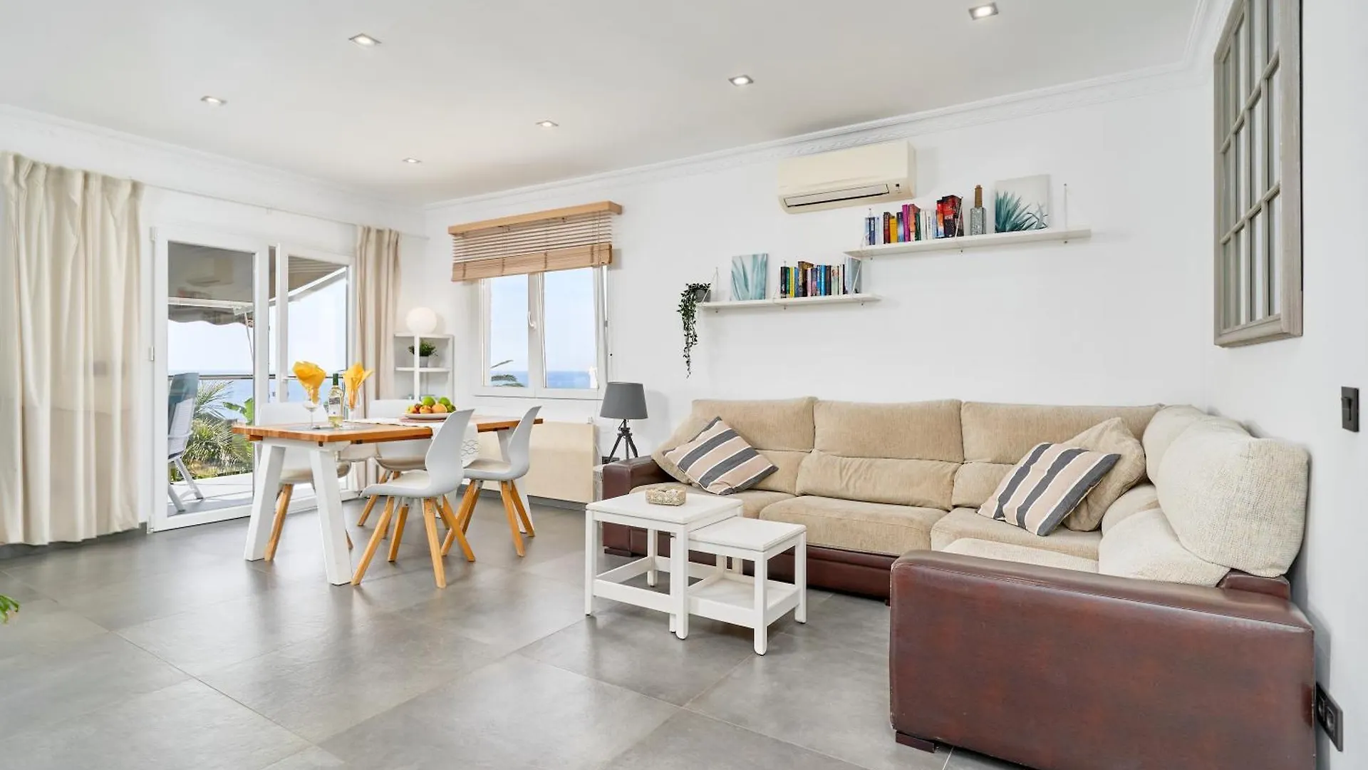 Wonderful Villa Burriana Beach Nerja